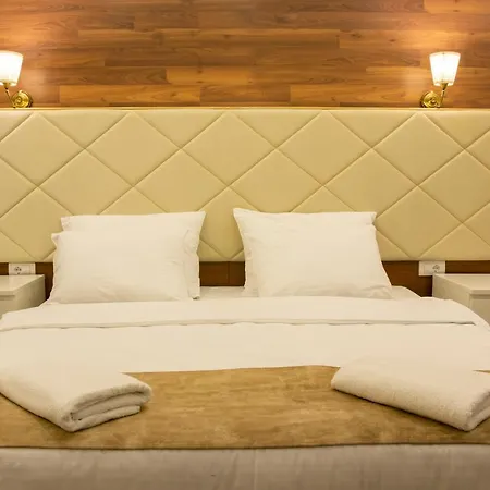 Alojamento de Acomodação e Pequeno-almoço Luxury Skadarlija Belgrado