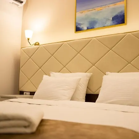 Luxury Skadarlija Alojamento de Acomodação e Pequeno-almoço Belgrado