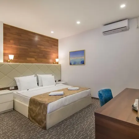 Luxury Skadarlija 住宿加早餐酒店 贝尔格莱德